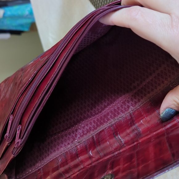 Vintage Red eelskin clutch - Picture 9 of 14